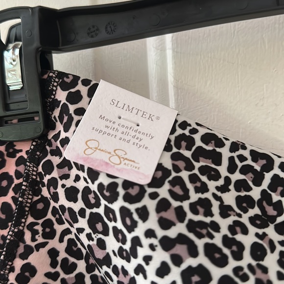 JESSICA SIMPSON SPORT: SLIMTEK OMBRÉ CHEETAH PRINT SHORTS: PINK: NWT: SIZE XL - Picture 6 of 7